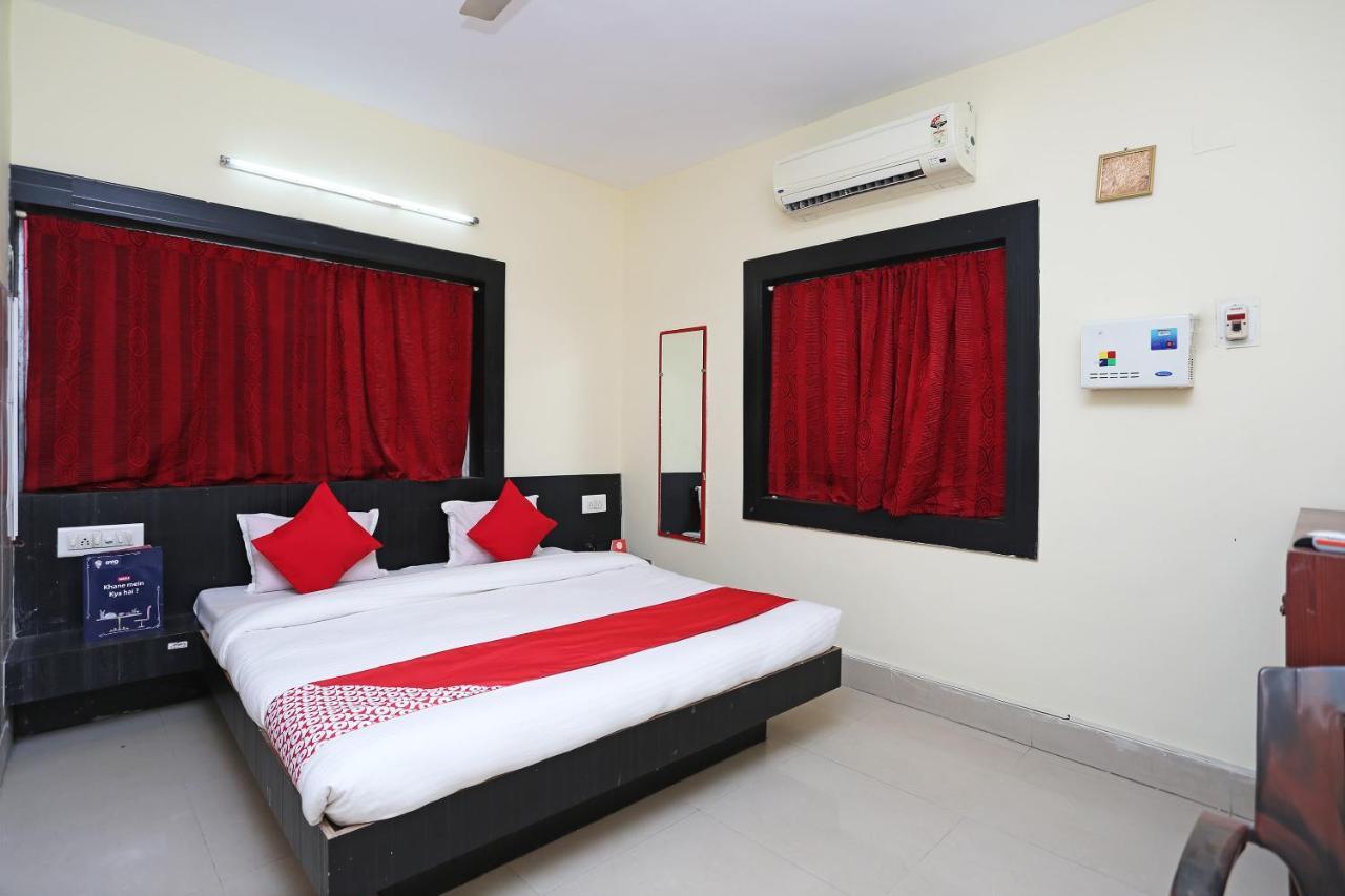 Hotel Oyo 5719 Jannat Palace 3*
